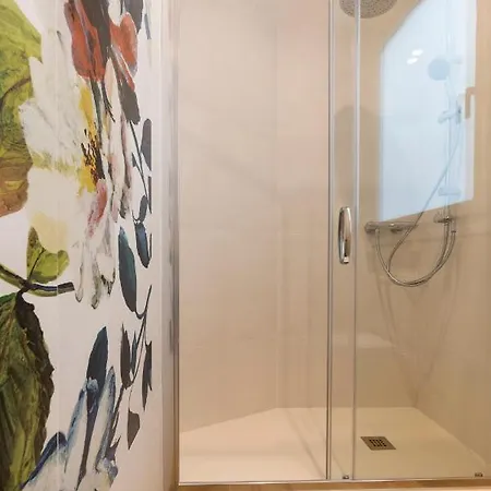 Big 4 In A Centric Parking Included Vakantiehuis San Sebastian