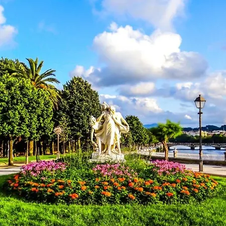 Big 4 In A Centric Parking Included Vakantiehuis