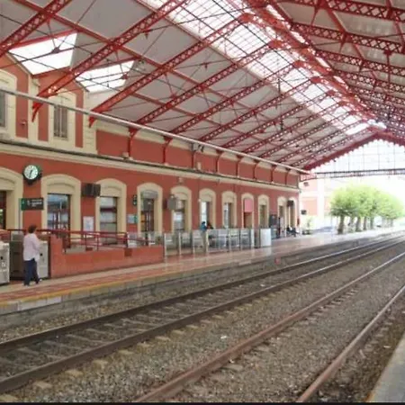 Big 4 In A Centric Parking Included