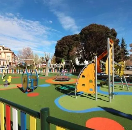 Big 4 In A Centric Parking Included *