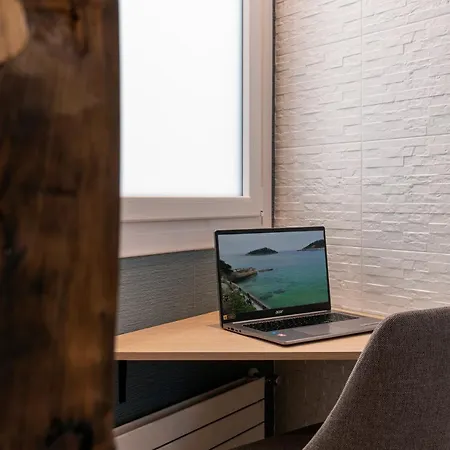 Big 4 In A Centric Parking Included Vakantiehuis San Sebastian