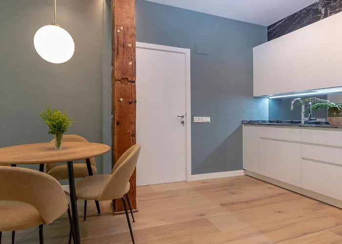 Big 4 In A Centric Parking Included Holiday home San Sebastian