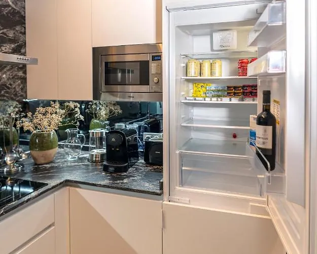 Big 4 In A Centric Parking Included Tatil Evi *