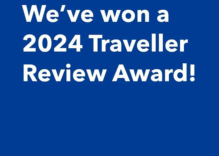 Big 4 In A Centric Parking Included Holiday home