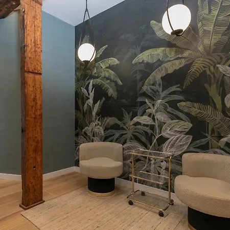 Big 4 In A Centric Parking Included *