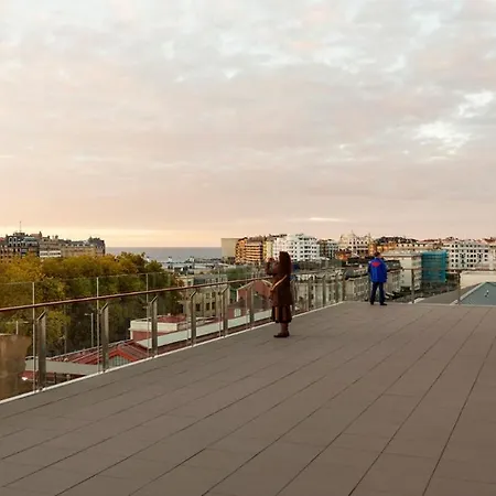 Big 4 In A Centric Parking Included *