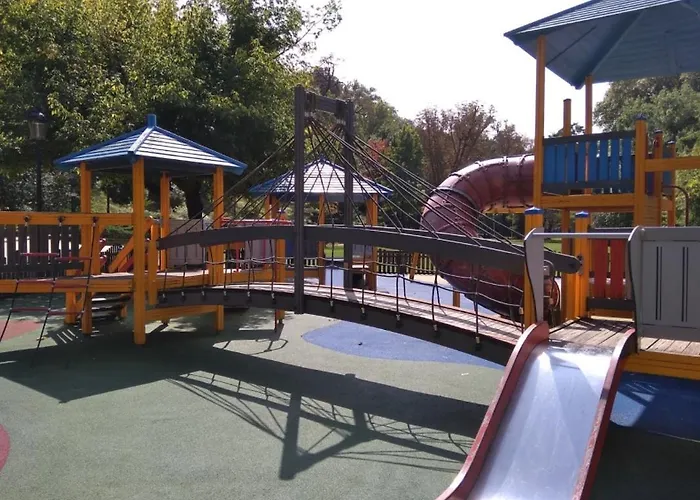 Big 4 In A Centric Parking Included Dom wakacyjny